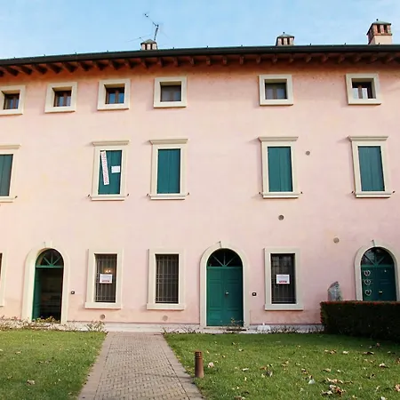 Апартаменты Romantic Borghetto Sul Mincio